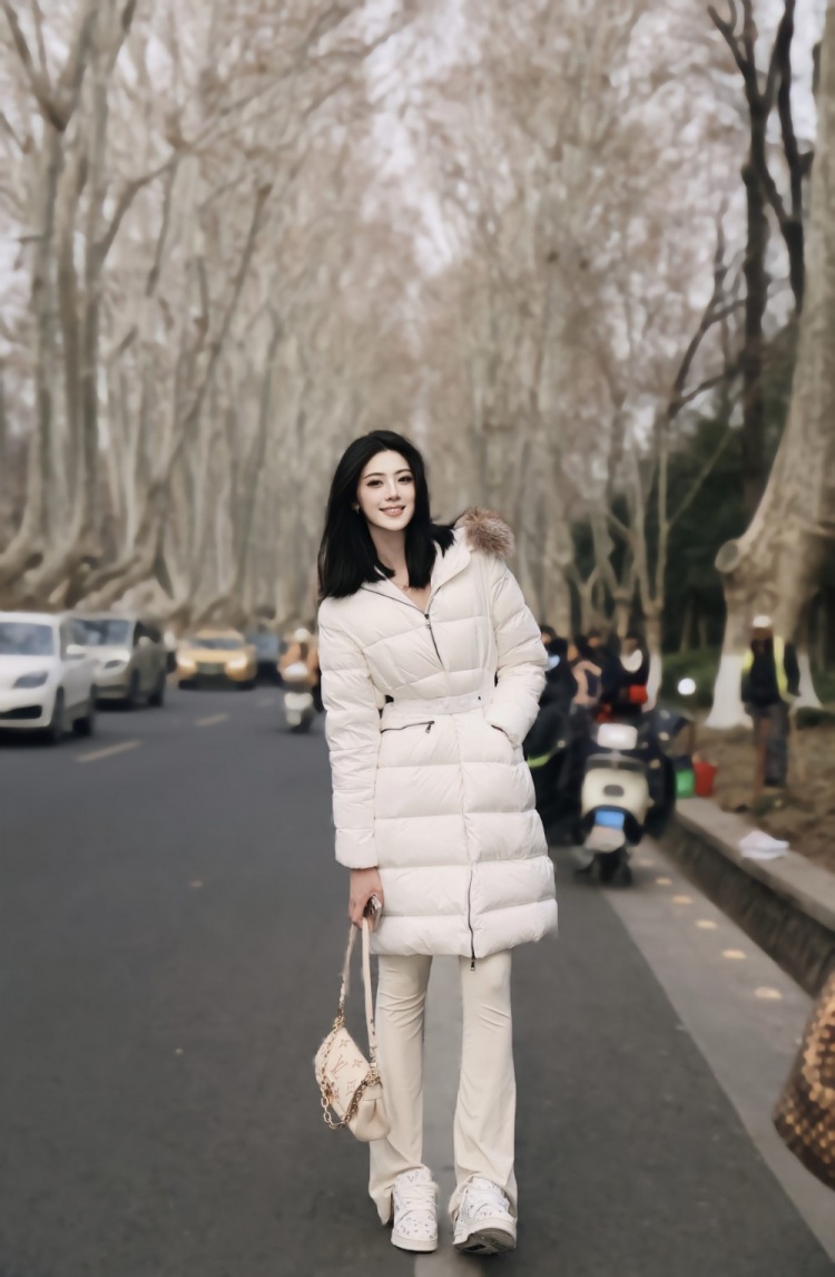 煙雨下江南！卓識游南京：卿言一句梧桐美 吾種梧桐滿京城