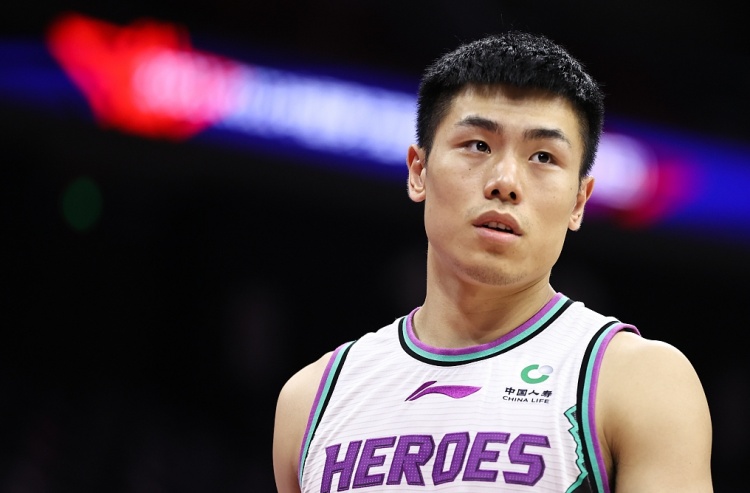 生涯之夜！劉毅13中9&5記三分拿下25分2板1助3斷